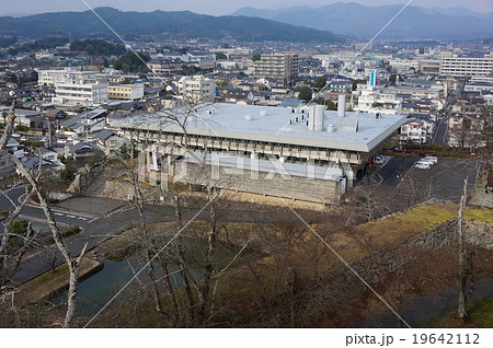 岡山県津山市の観光スポット 鶴山公園 から津山市街を見下ろす 中央は津山文化センター の写真素材