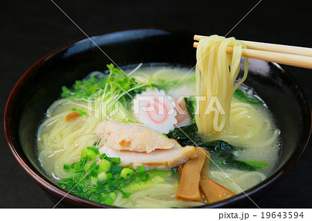 鶏白湯ラーメン 19643594