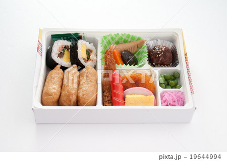 Web印刷に最適！　和洋折衷弁当 19644994
