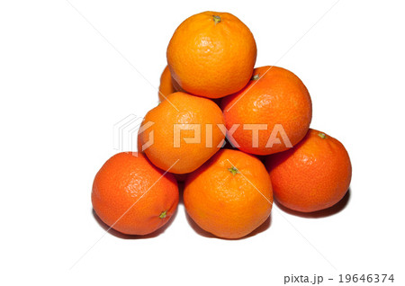 pyramid of ripe tangerines isolated on white pyramid of ripe tangerines isolated on white 19646374