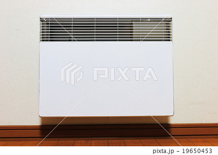 オール電化の設置型パネルヒーター 19650453