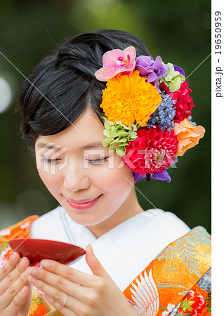 Bride's kimono by "Wasou" 19650959