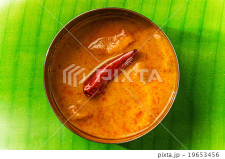 バターチキンカレー　 Butter chicken curry India dish 19653456