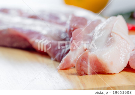 streaky pork 19653608