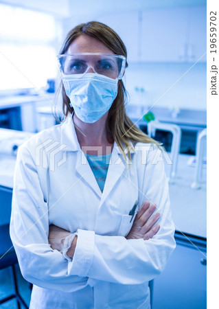 Scientist looking at the camera Scientist looking at the camera 19659702