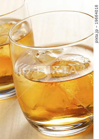 ウイスキー 19664016
