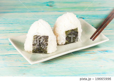 Rice ball,onigiri ,rice mixing with seaweed. Rice ball,onigiri ,rice mixing with seaweed. 19665996
