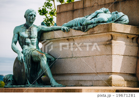 Monument of Remembrance or Gelle Fra, Golden Lady Monument of Remembrance or Gelle Fra, Golden Lady 19671281