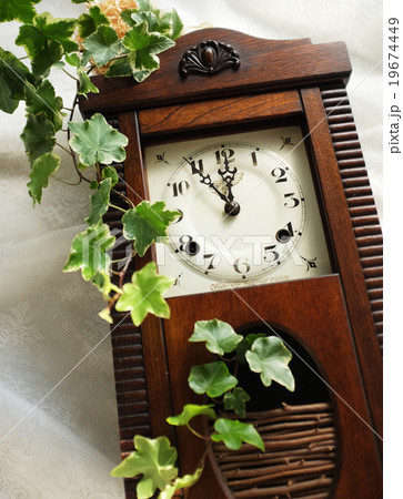 12時 19674449