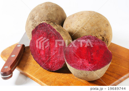 Fresh beetroots 19689744