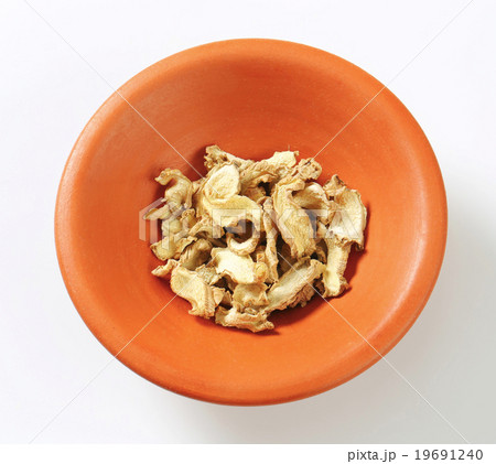 Dried ginger slices Dried ginger slices 19691240