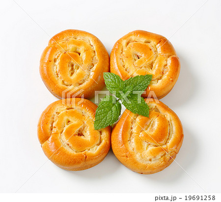 Apple Custard Pinwheels Apple Custard Pinwheels 19691258