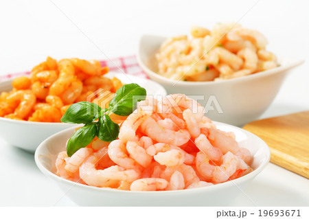Plain and seasoned shrimps 19693671