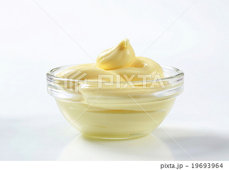 Bowl of mayonnaise salad dressing 19693964