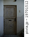古いドア 19701512