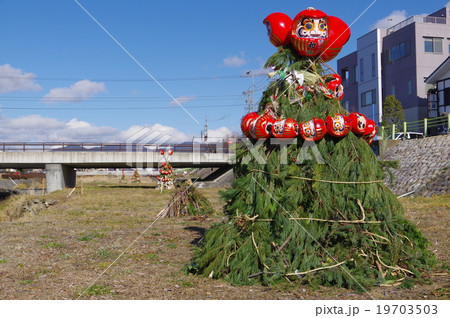 信州　松本地方のどんと焼きのやぐら　小正月の行事　三九郎　民間伝承行事 19703503