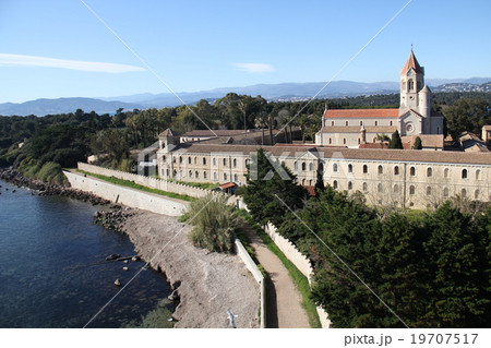 修道院と海 19707517