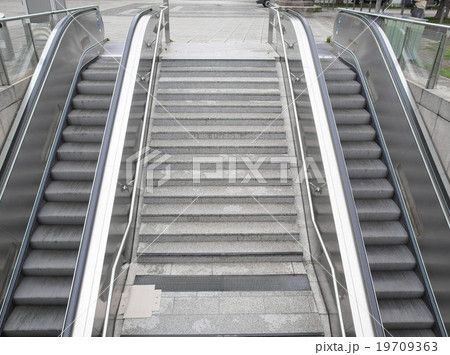 Escalator 19709363