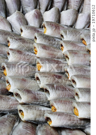Thai Dried Salted Fish - Snakeskin gourami Fish 19710612