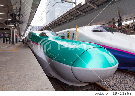 Tokyo,Japan-April 1,2015:E5 Series Shinkansen 19711368