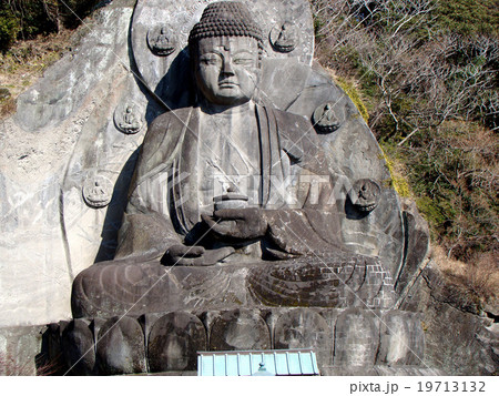 乾坤山日本寺磨崖大仏 19713132