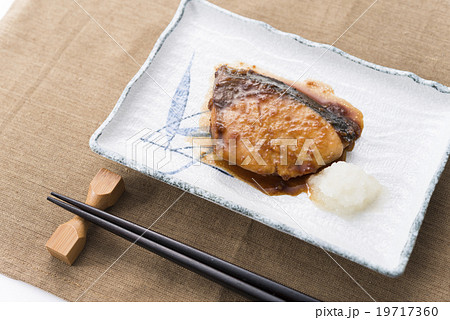 ぶりの照り焼き ぶりの照り焼き 19717360