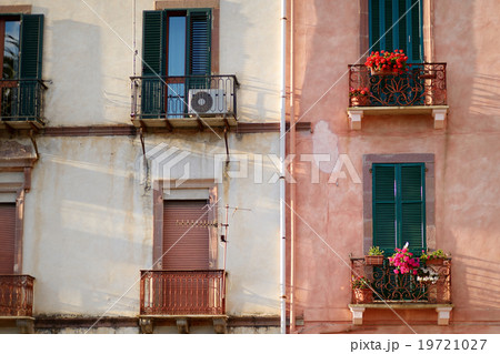 Nice mediterranean house facades 19721027