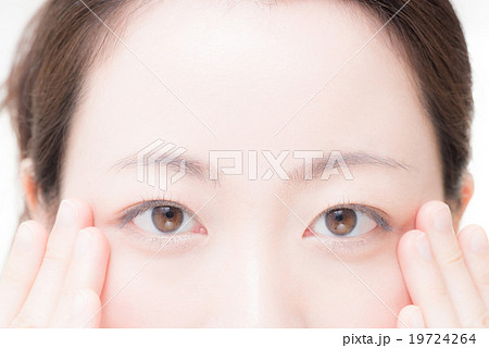 ビューティー　女性 19724264