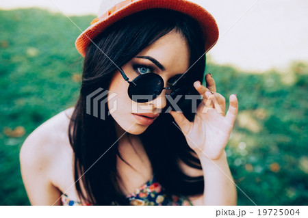 portrait of a beautiful girl portrait of a beautiful girl 19725004