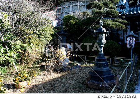 可愛らしい名前の付いたぼたもち寺を訪れて 19731832