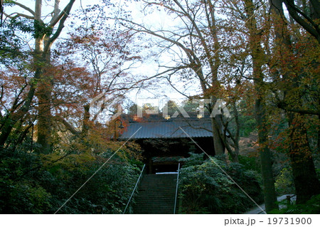 日蓮宗最古の寺院妙本寺を訪れて 19731900