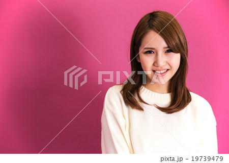 20代の女性 19739479