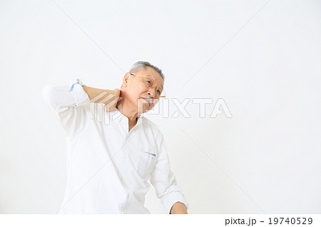 シニア男性　ネガティブイメージ 19740529