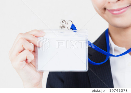 IDカード　身分証　ビジネスウーマン 19741073