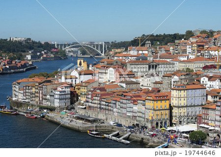 EUROPE PORTUGAL PORTO RIBEIRA OLD TOWN DOURO RIVER 19744646
