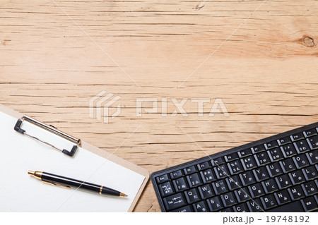 仕事机　デスクトップ　アンケート　問合せ 19748192