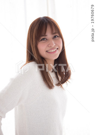 若い女性 19760679