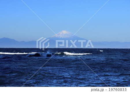 富士山の夜明け 19760833
