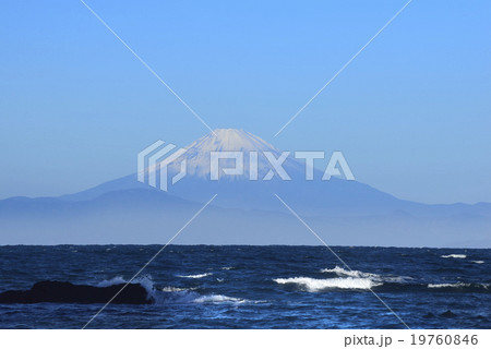 富士山の夜明け 19760846