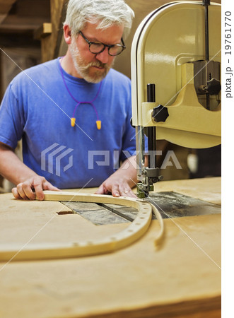 Carpenter in workshop 19761770