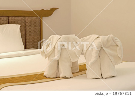 elephant shaped of towel elephant shaped of towel 19767811