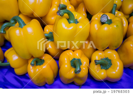 organic red and Yellow sweet pepper organic red and Yellow sweet pepper 19768303