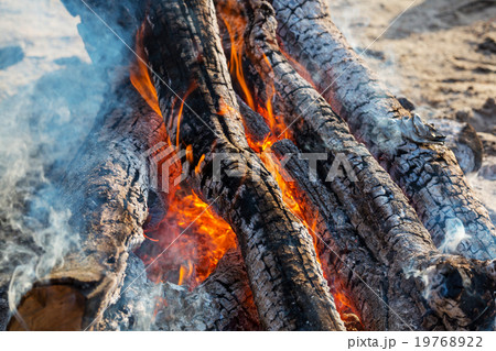 Campfire 19768922