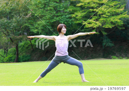 英雄のポーズ2 19769597