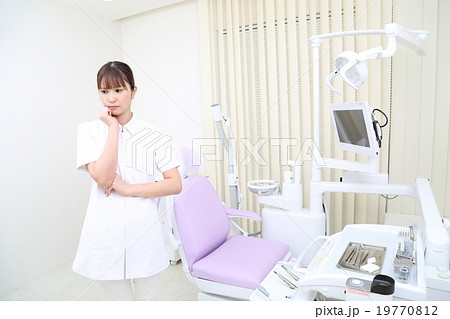 歯科医院（衛生士・歯科医・スタッフ）イメージ 19770812