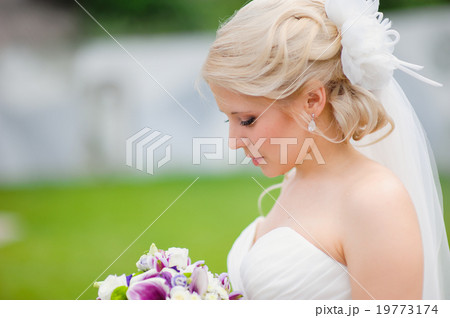 portrait of a beautiful blonde bride portrait of a beautiful blonde bride 19773174