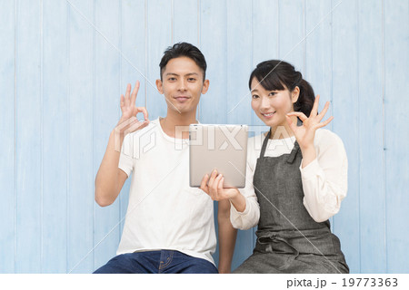 カップル　ライフスタイル 19773363