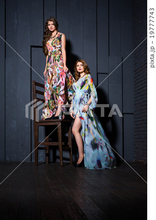 Girls in dresses Girls in dresses 19777743