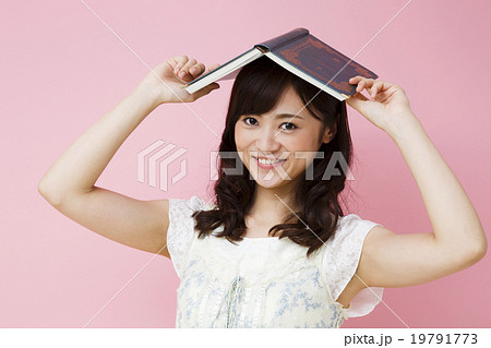 若い女性 19791773