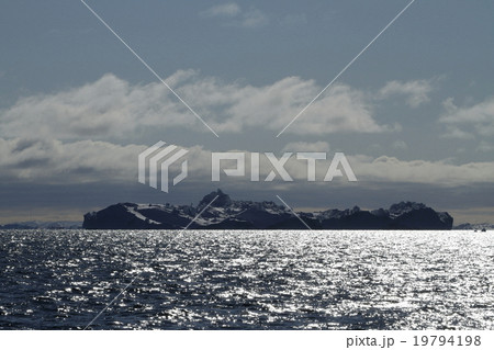 北極の氷山 北極の氷山 19794198